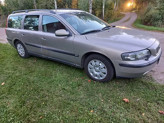 Volvo V70 2002 photo 3