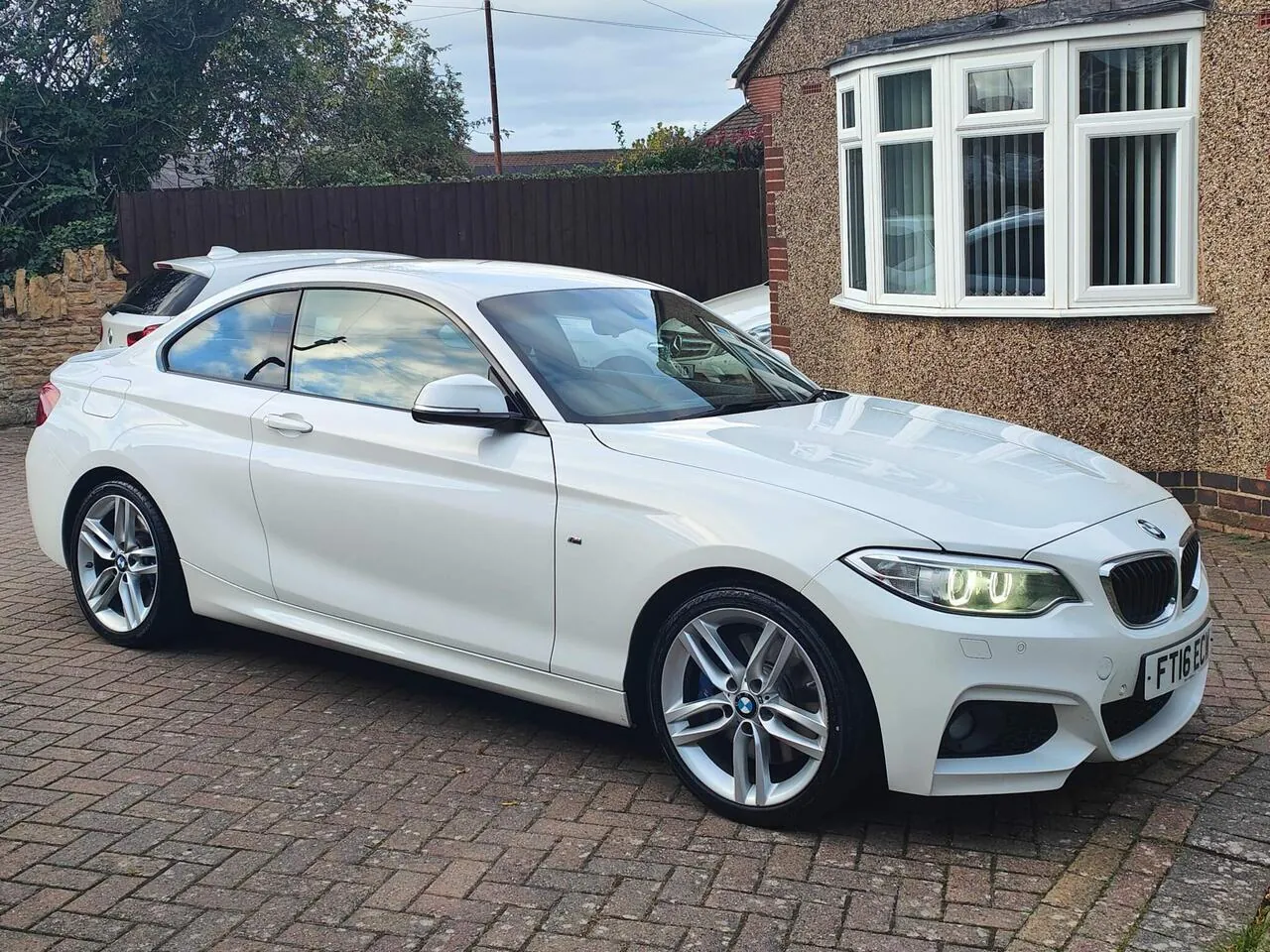 BMW 2 Series 2016 photo 2
