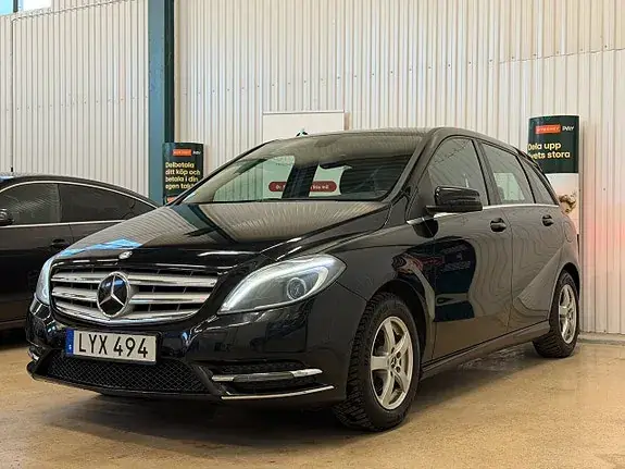 Mercedes-Benz B 180 2015 photo 4
