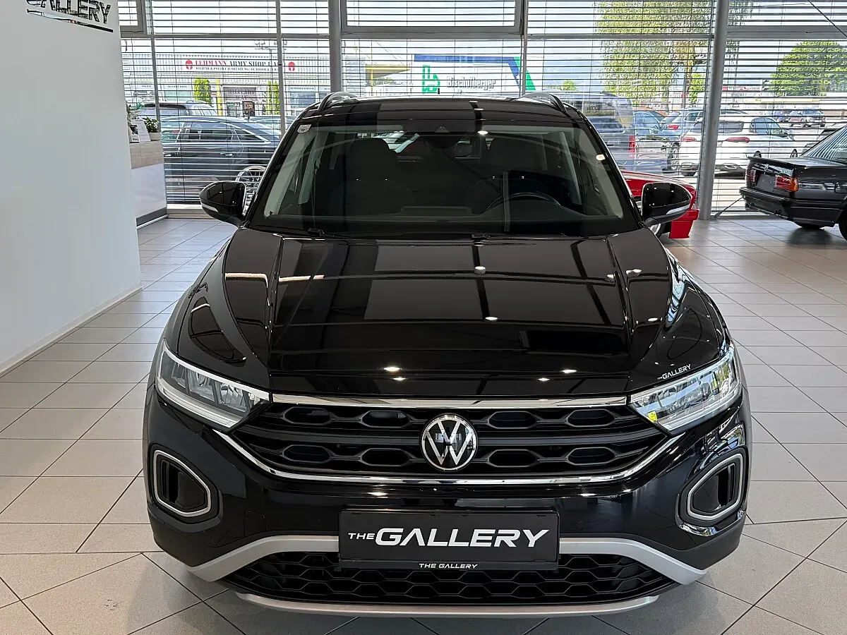 Volkswagen T-Roc 2022 photo 2