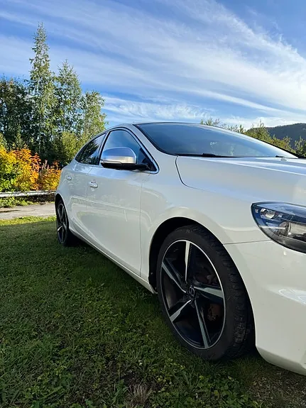 Volvo V40 2014 photo 4
