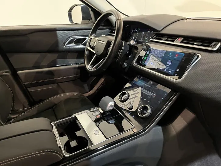 Land Rover Range Rover Velar 2022 photo 3