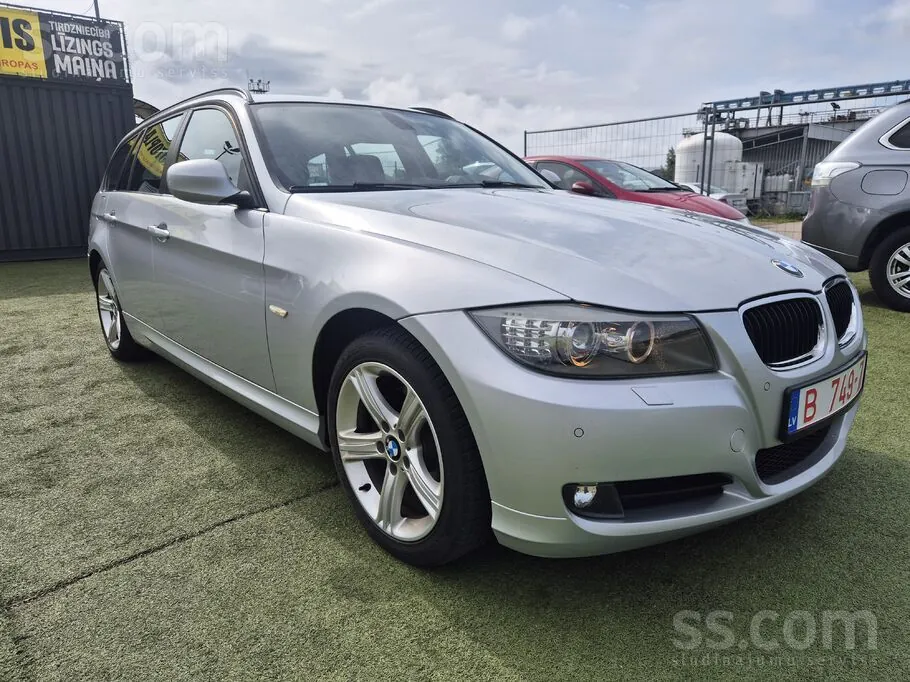 BMW 320 2011 photo 3