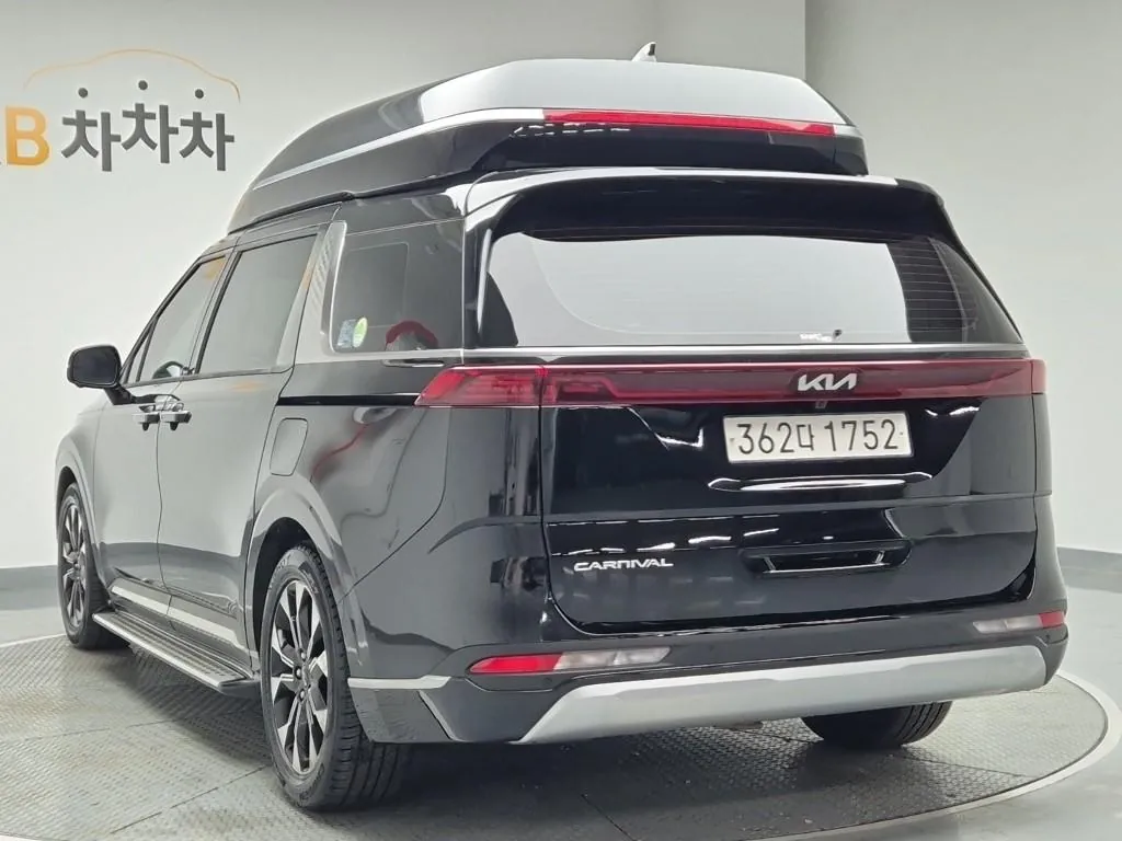 Kia Carnival 2022 photo 2