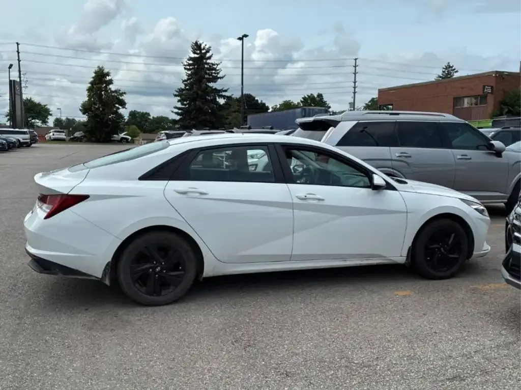 Hyundai Elantra 2021 photo 3
