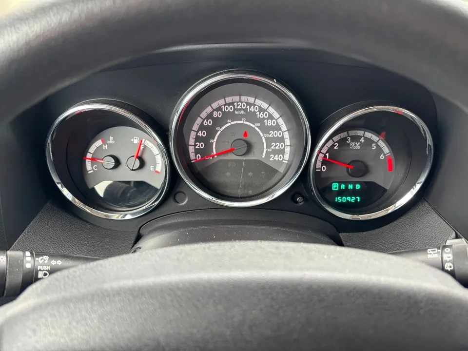 Dodge Caliber 2011 photo 2