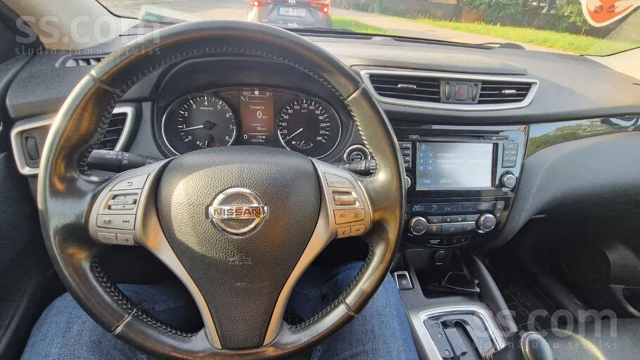 Nissan Qashqai 2015 photo 3
