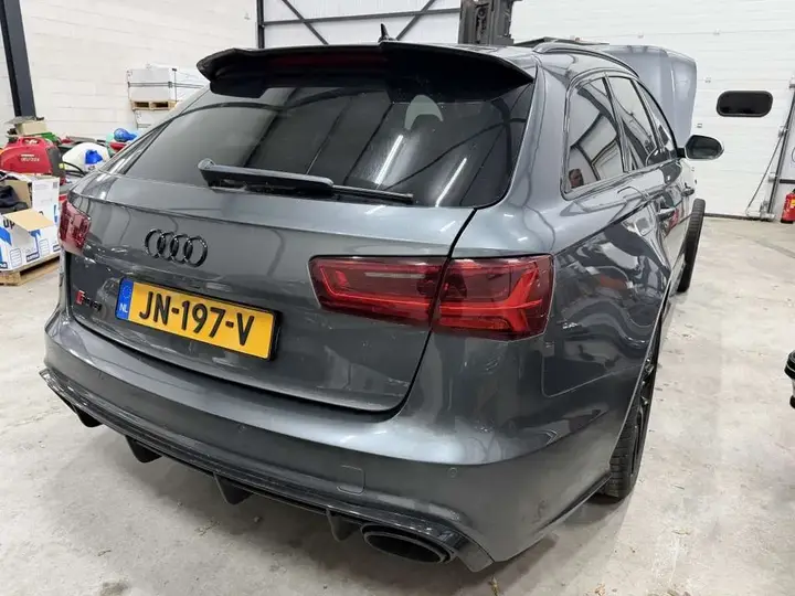 Audi Rs6 Avant 2016 photo 2