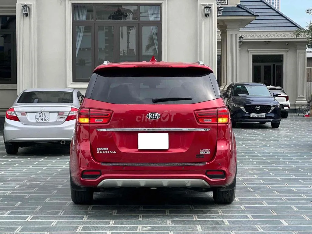 Kia Sedona 2020 photo 4