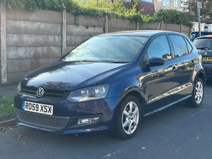 Volkswagen Polo 2010 photo 4