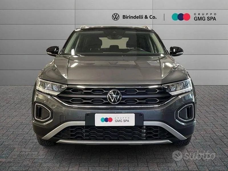 Volkswagen T-Roc 2025 photo 2