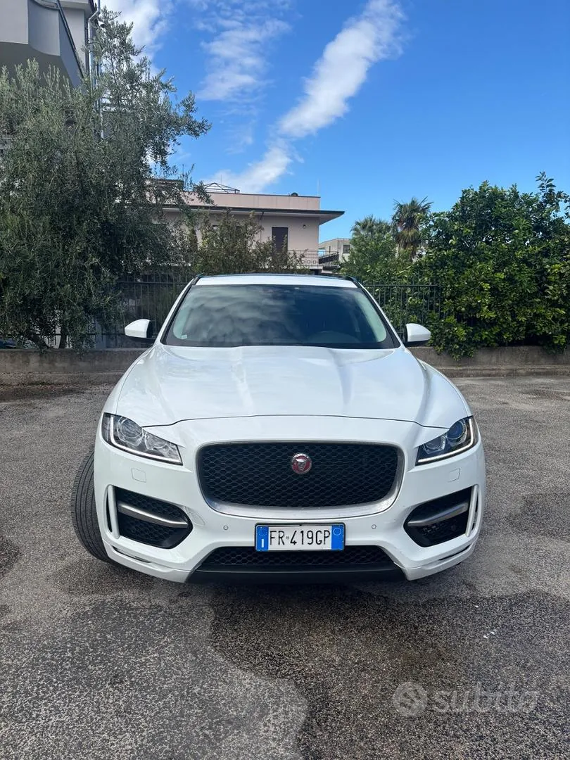 Jaguar F-Pace