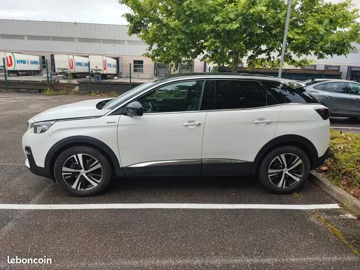 Peugeot 3008 2019 photo 2