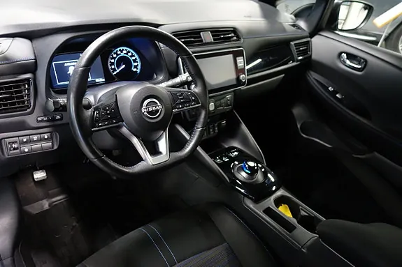 Nissan Leaf 2023 photo 5