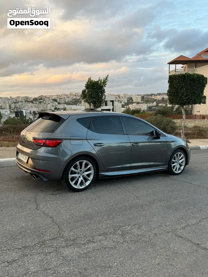 Seat Leon 2019 photo 2