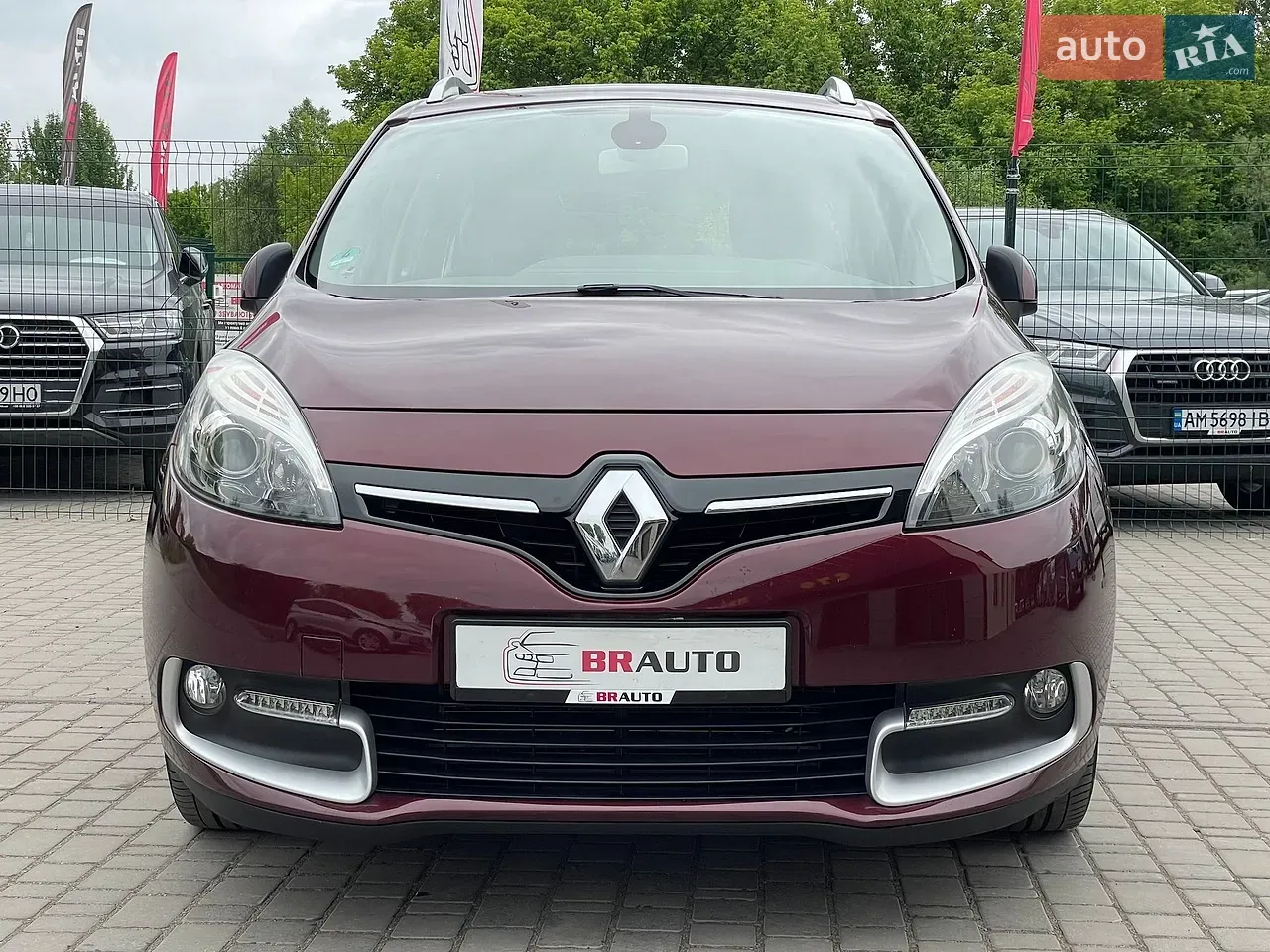 Renault Grand Scenic 2014 photo 4