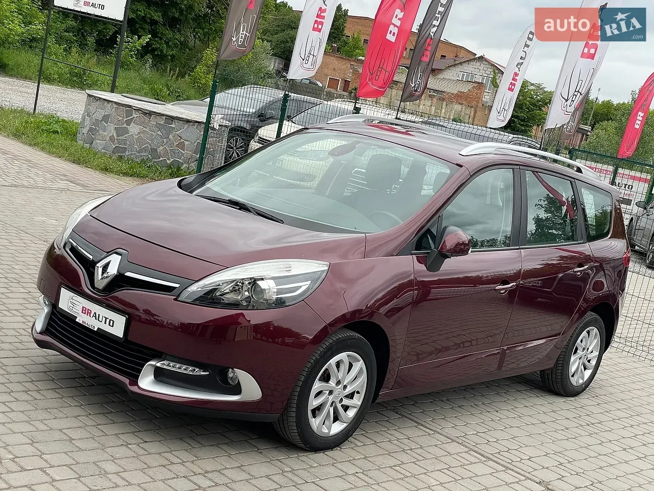 Renault Grand Scenic 2014 photo 3