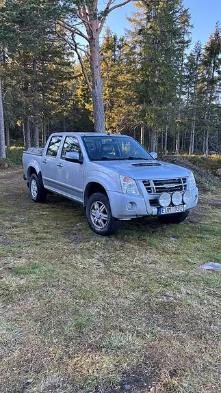 Isuzu D-Max 2008 photo 2