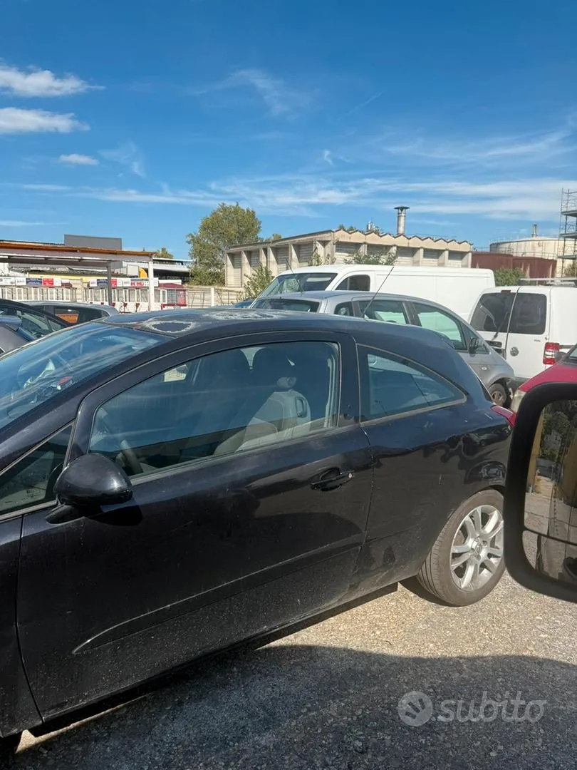 Opel Corsa 2008 photo 2