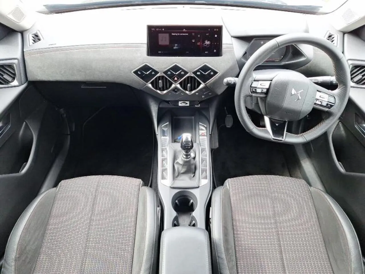 DS Automobiles Ds 3 2023 photo 3