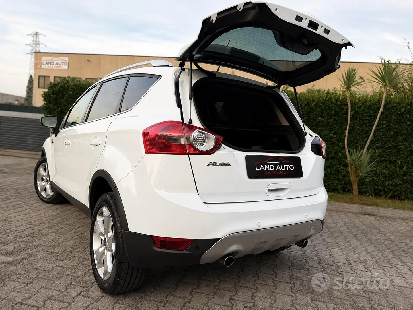 Ford Kuga 2011 photo 5