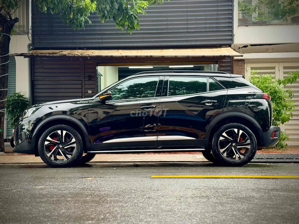 Peugeot 2008 2022 photo 3