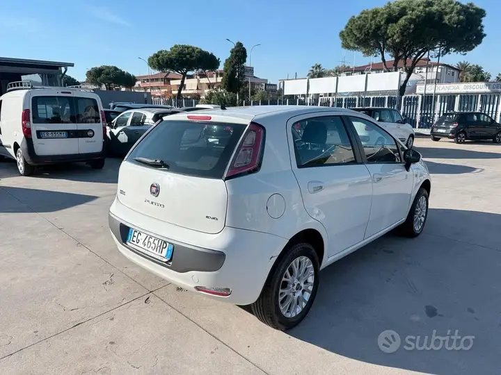 Fiat Punto Evo 2011 photo 5