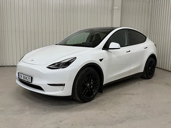 Tesla Model Y 2024 photo 3
