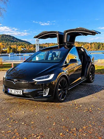 Tesla Model X 2017 photo 3