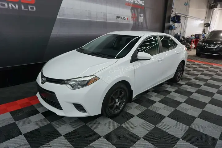 Toyota Corolla 2016 photo 3