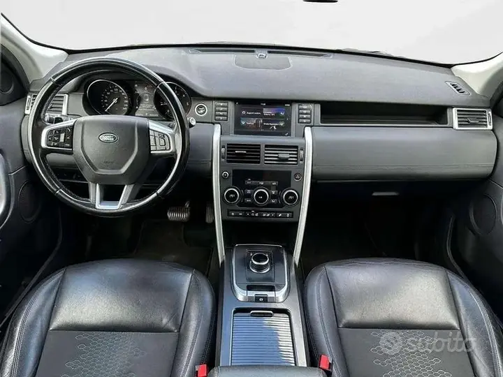 Land Rover Discovery Sport 2019 photo 4