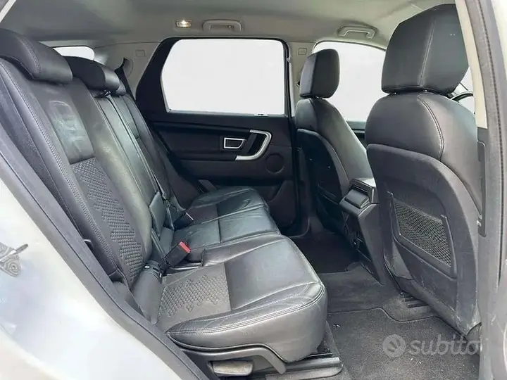 Land Rover Discovery Sport 2019 photo 5