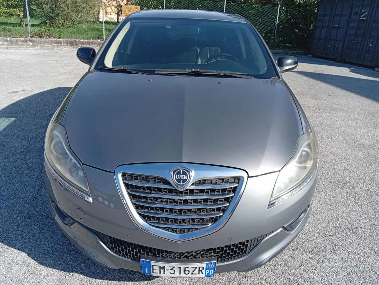 Lancia Delta 2012 photo 2