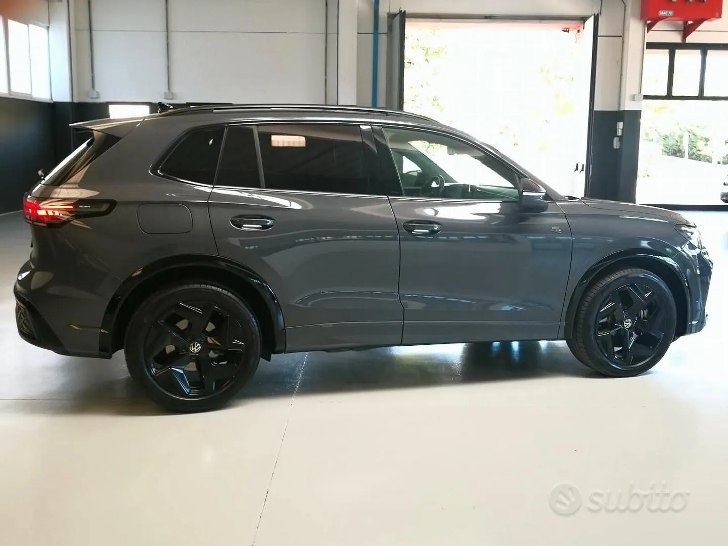 Volkswagen Tiguan 2024 photo 4