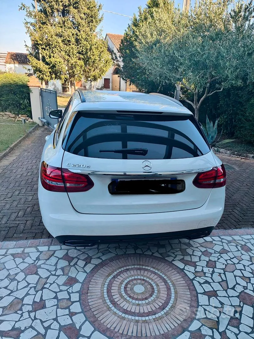 Mercedes-Benz C-Class 2017 photo 2