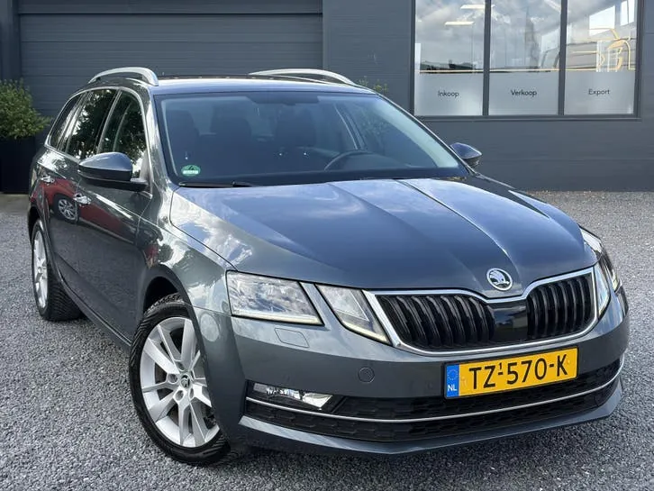 Skoda Octavia 2018 photo 2