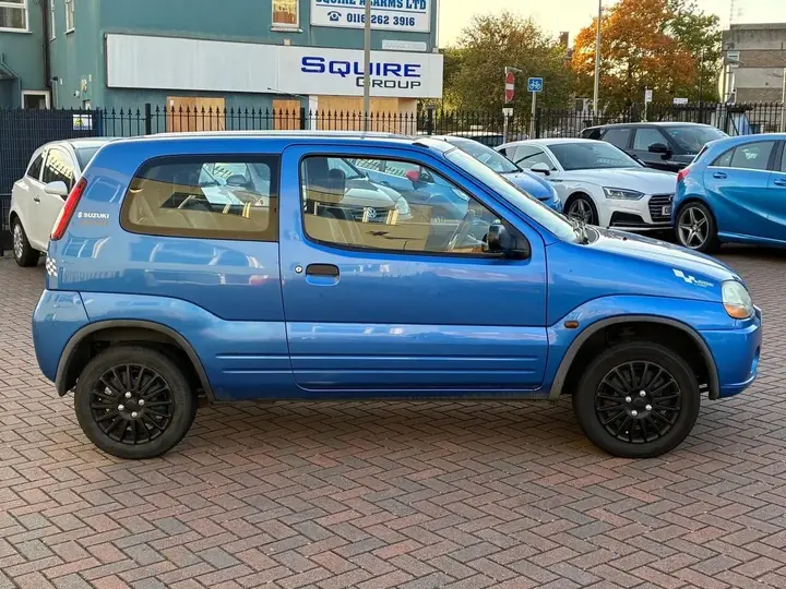 Suzuki Ignis 2001 photo 3