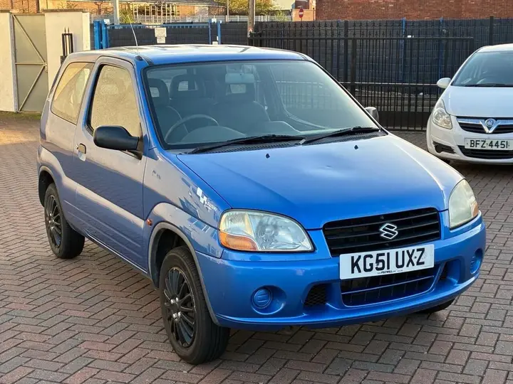 Suzuki Ignis 2001 photo 2