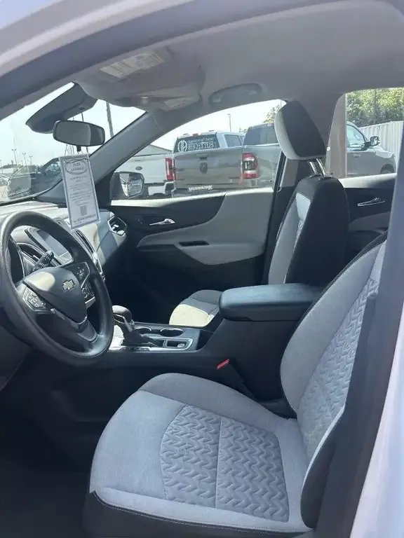 Chevrolet Equinox 2024 photo 3