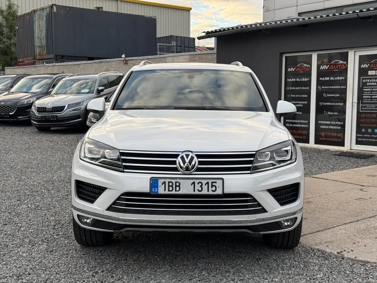 Volkswagen Touareg 2015 photo 2