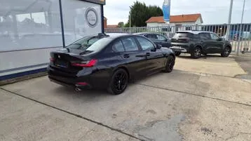 BMW 3 Series 2020 photo 3