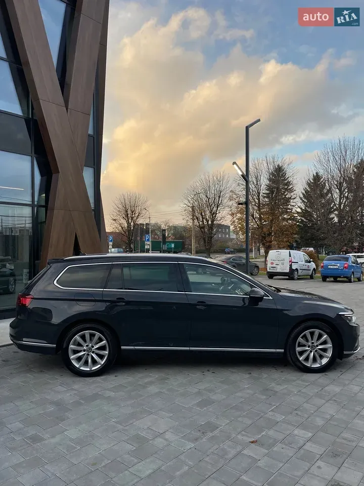 Volkswagen Passat 2021 photo 5