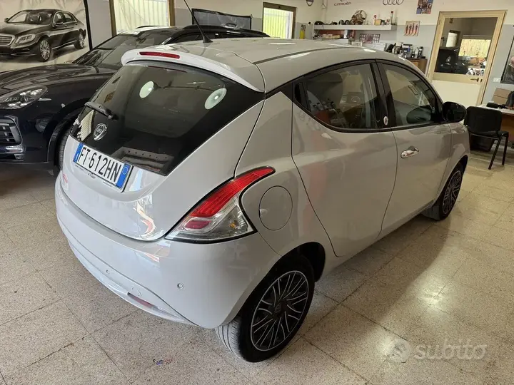 Lancia Ypsilon 2019 photo 4