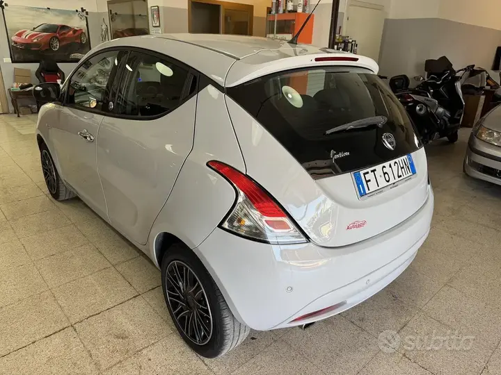 Lancia Ypsilon 2019 photo 5