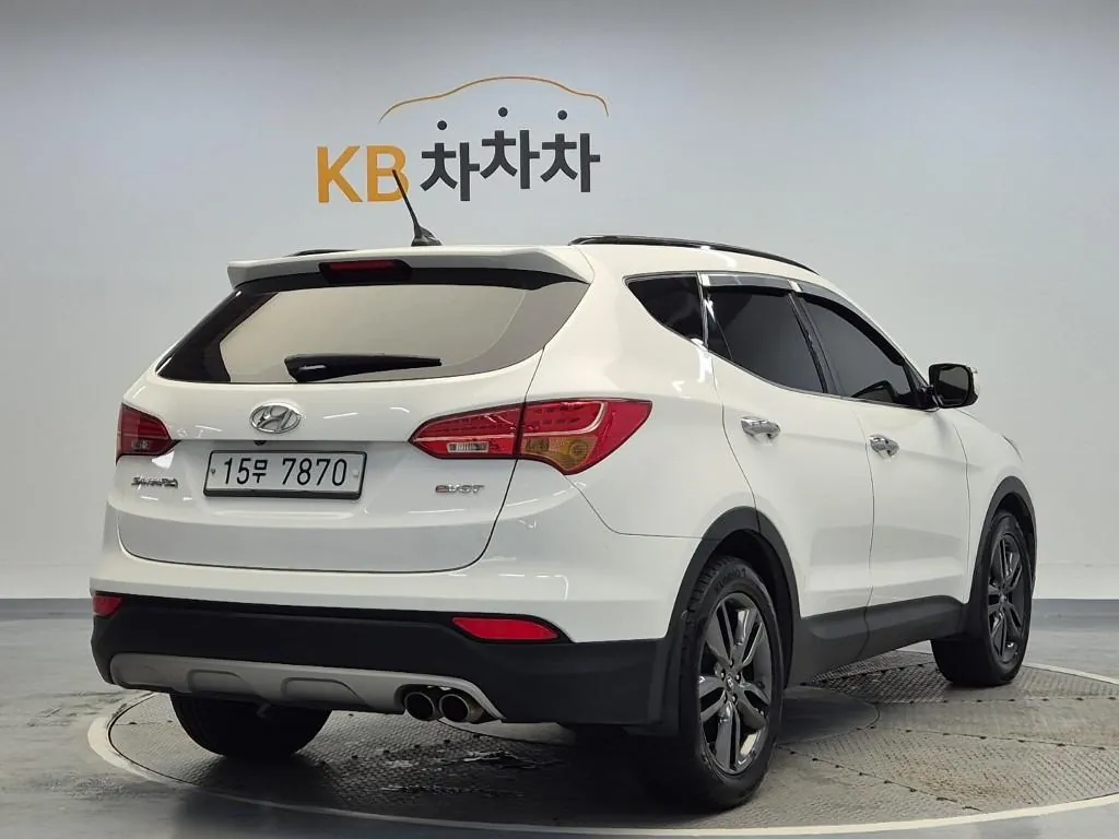 Hyundai Santa Fe 2013 photo 3
