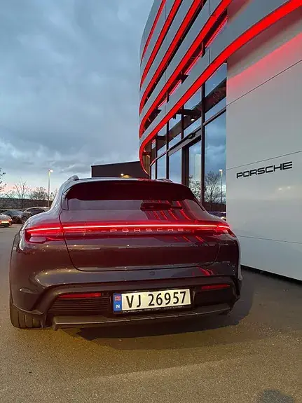 Porsche Taycan 4 2021 photo 5