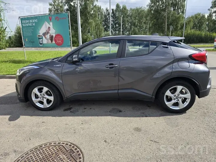 Toyota C-Hr 2017 photo 4
