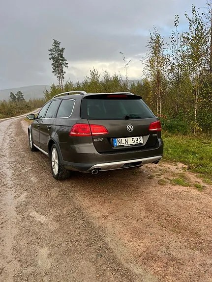 Volkswagen Passat Alltrack 2014 photo 2