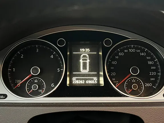 Volkswagen Passat Alltrack 2014 photo 4