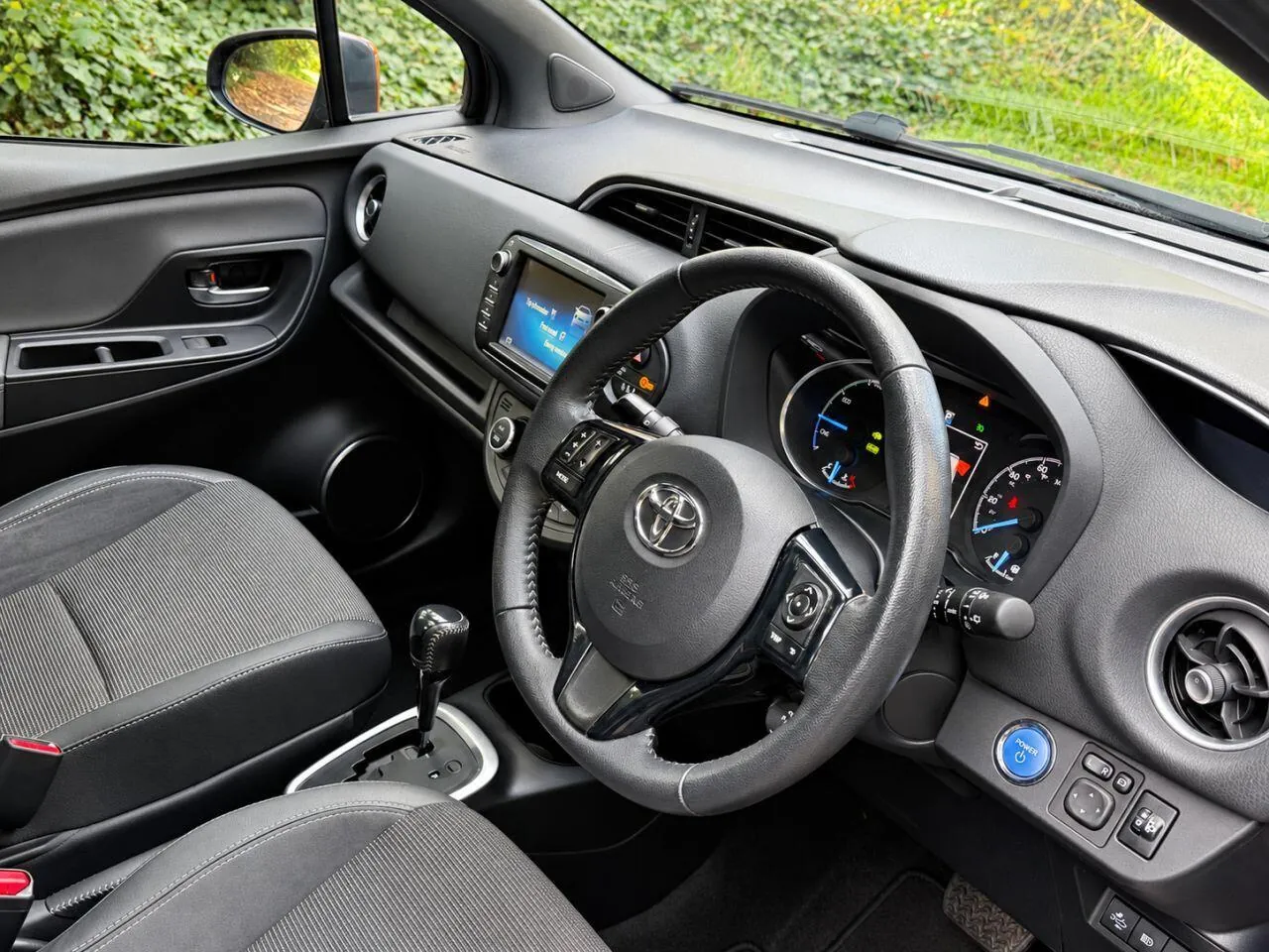 Toyota Yaris 2019 photo 2